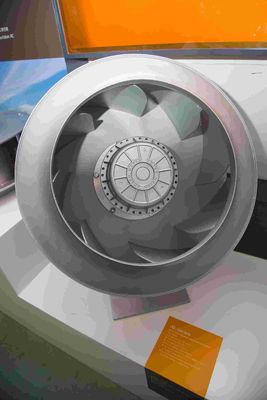 250mm Centrifugal Fan mundur 2700rpm atau 3023rpm 1 ~ 230V ± 10%